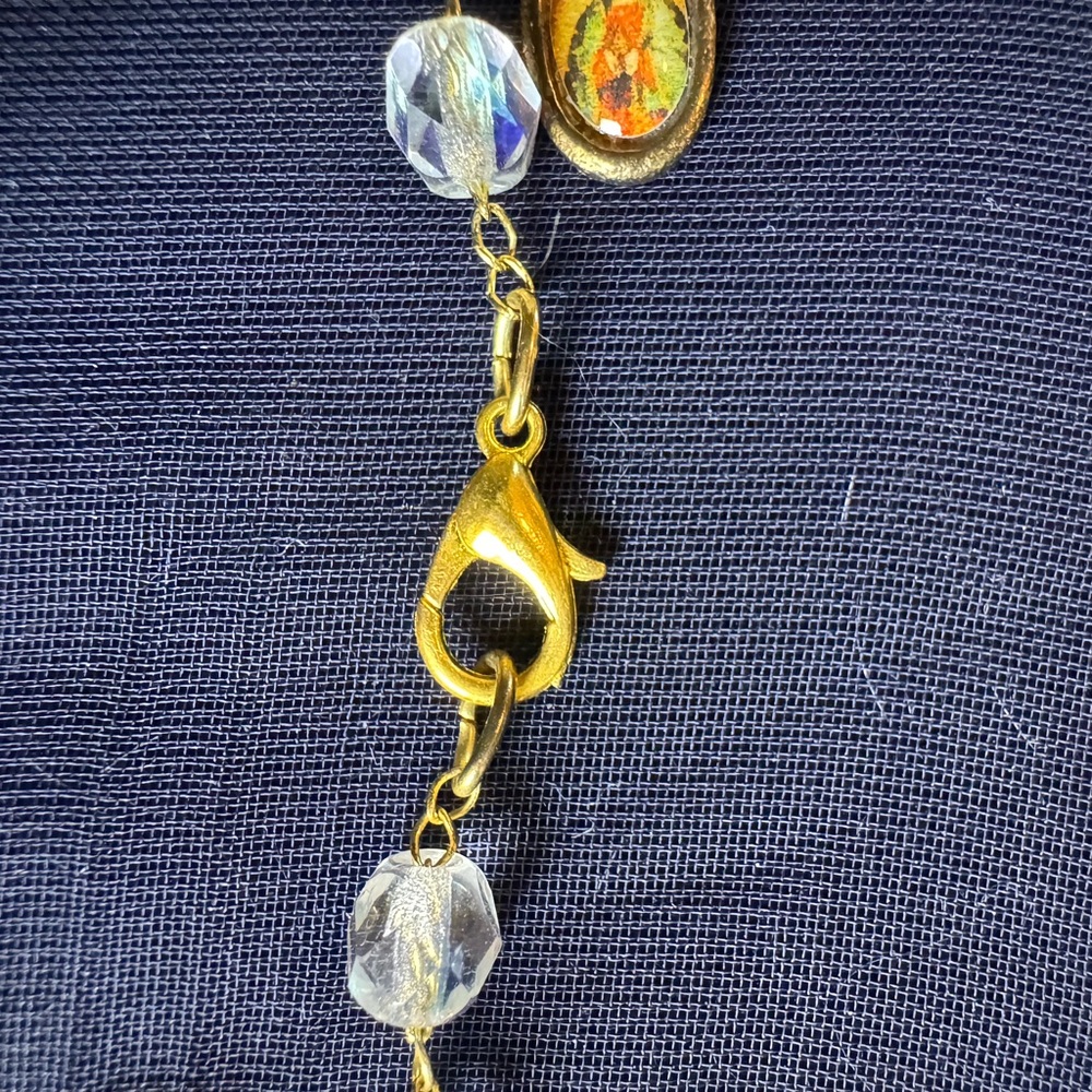 The national shrine shops nwt Elegant Gold Religious Pendant Necklace - Picture 10 of 12